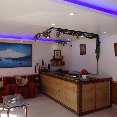 Hotel Natraj Manali Dharamshala Exteriör bild