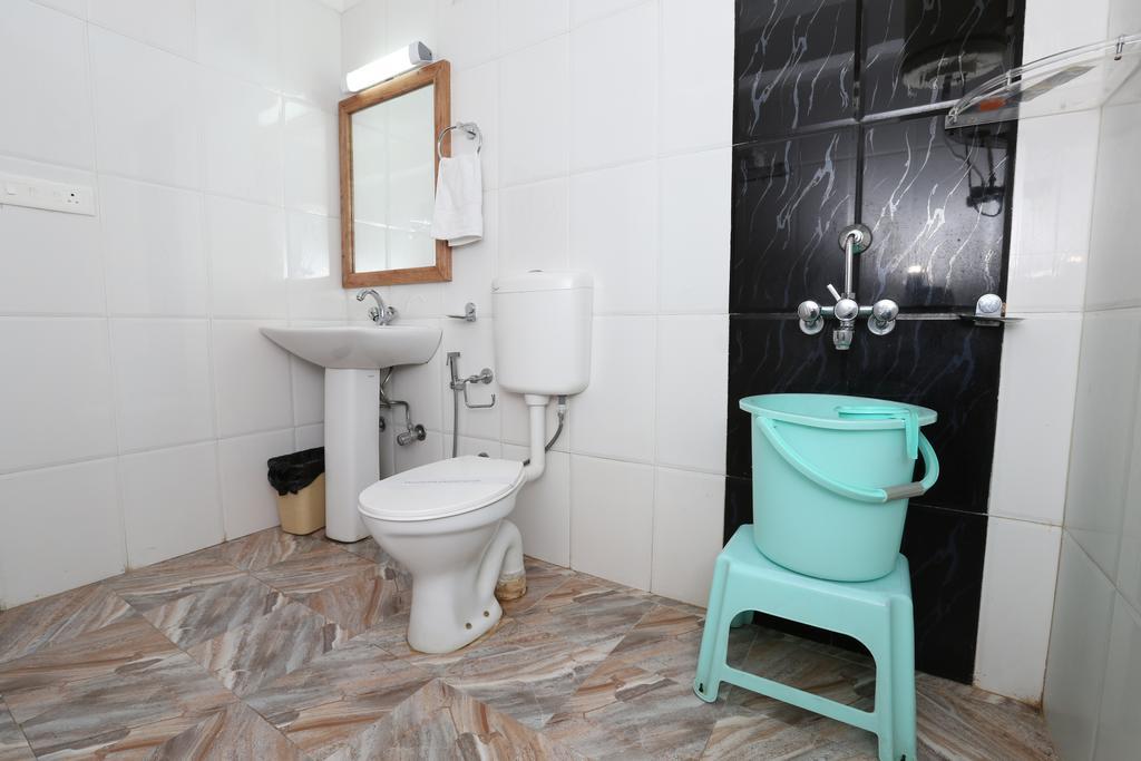 Hotel Natraj Manali Dharamshala Rum bild