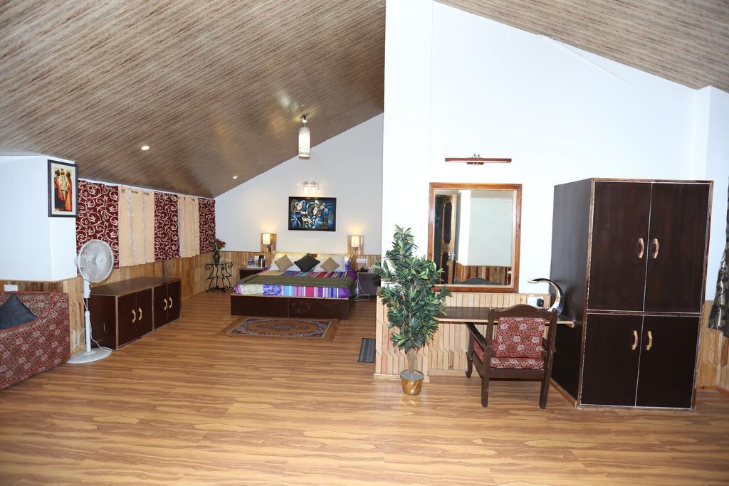 Hotel Natraj Manali Dharamshala Rum bild