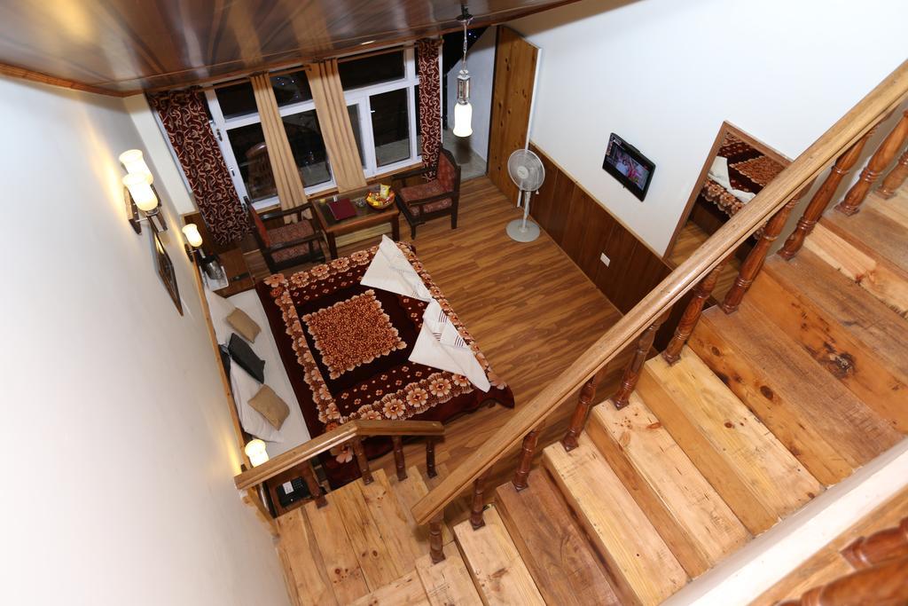Hotel Natraj Manali Dharamshala Rum bild