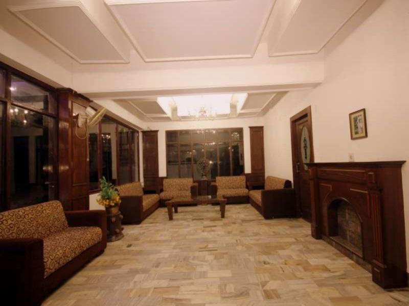 Hotel Natraj Manali Dharamshala Exteriör bild